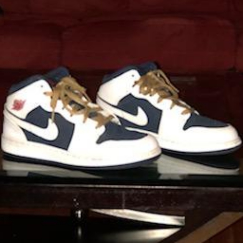 JORDAN'S